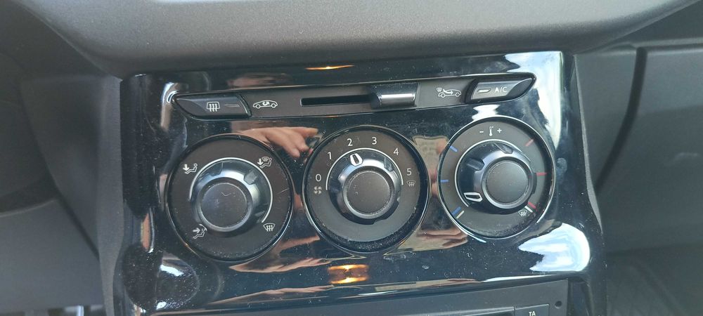 Citroen C3 2015 rok 1.2 VTi Exclusive