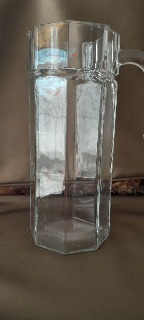 Dzbanek szklany 1 ,8 l na napoje