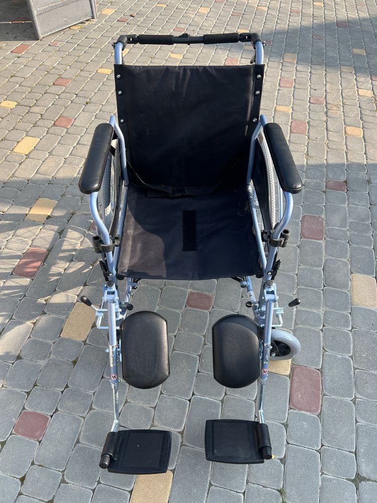 Продам інвалідний візок Vitea Care
