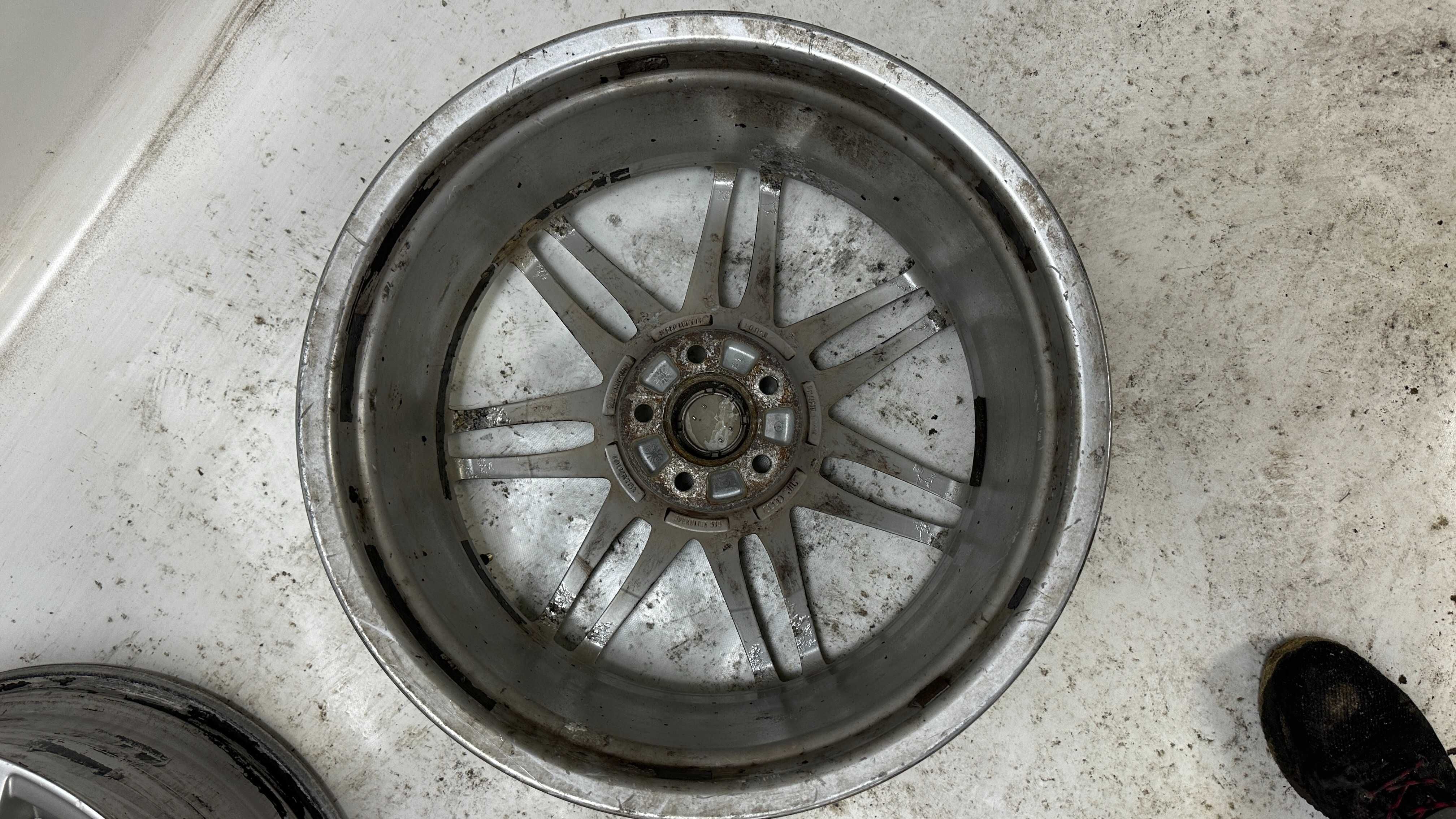 Koła felgi 20 cali S-line Audi AUDI Q5 a7 a6 a8 8.5jx20 5x112 ET33 org