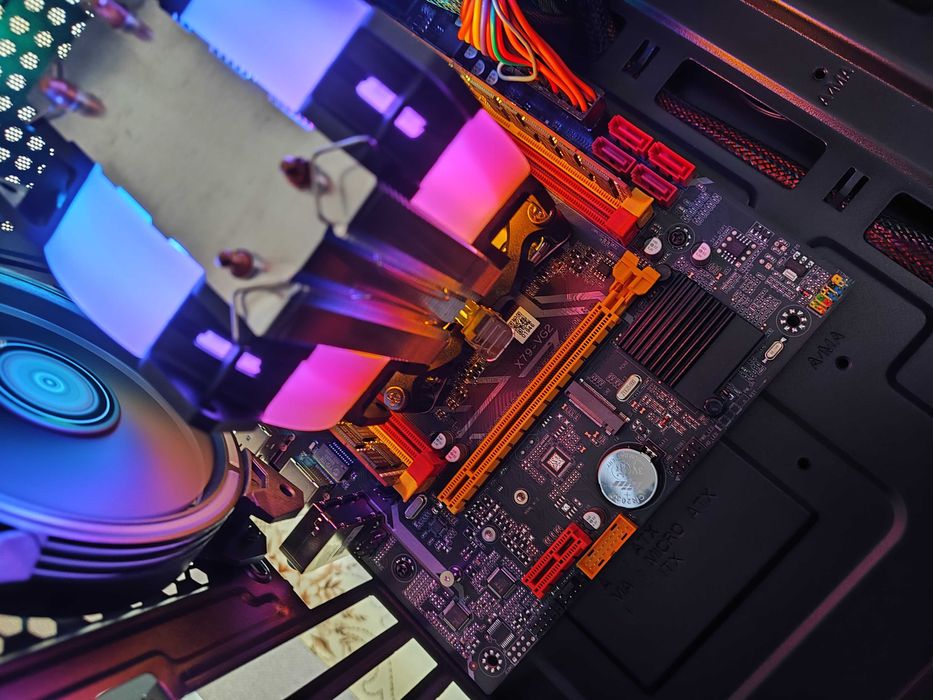 Комплект Материнская Плата Х79 + CPU 10 ядер + ОЗУ 16 гб+ Охлад RGB