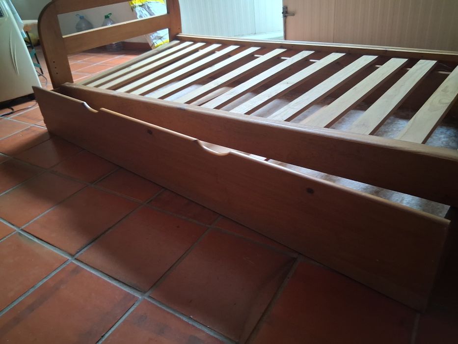 Cama solteiro com gavetão