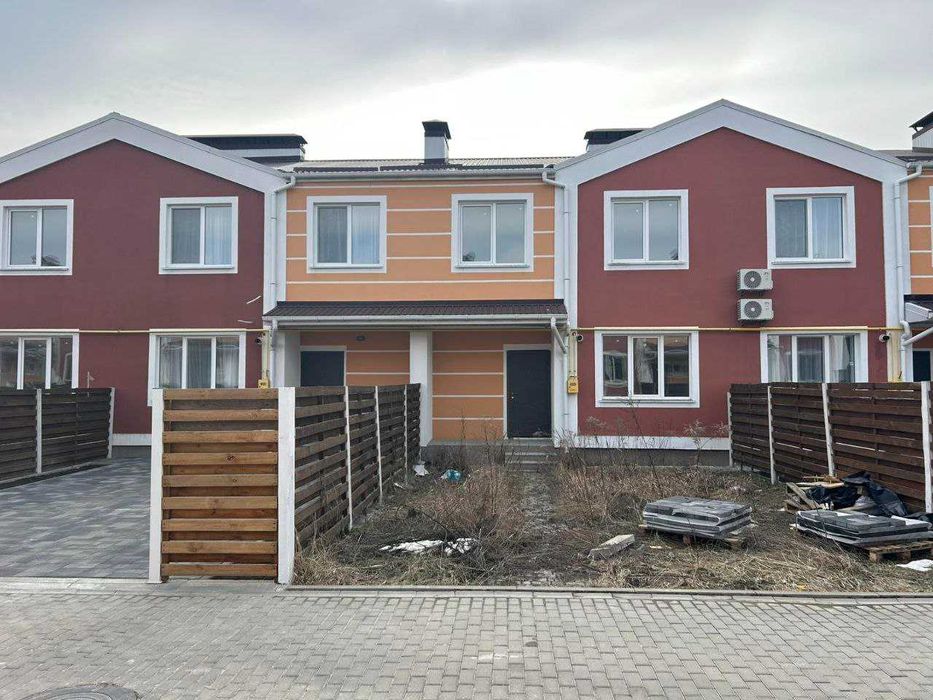 Таунхаус Білогородка в європейському містечку Амстердам