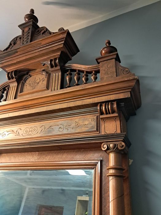 3-metrowe lustro rzeźbione