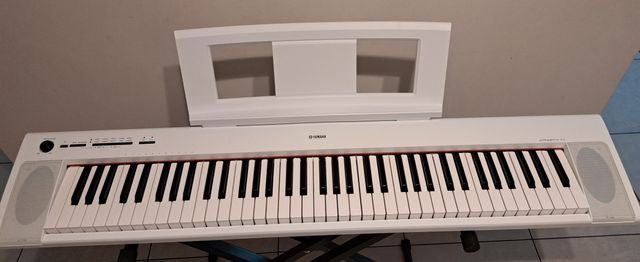 Pianino elektryczne Yamaha piaggero NP-32