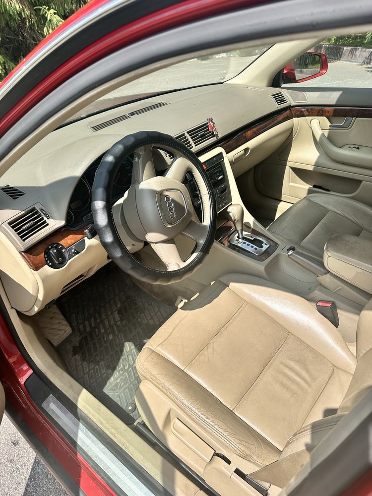 Audi Ауді a4b7 2.0 автомат (не варіатор)
