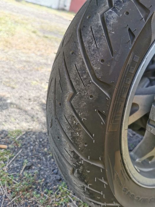 Burgman AN 400 K7 2007r. z kufrem centralnym