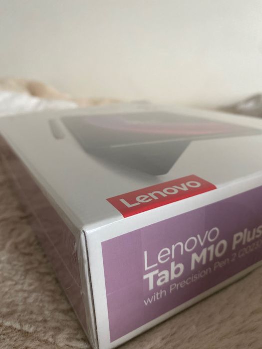 Lenovo Tab M10 Plus com caneta e capa