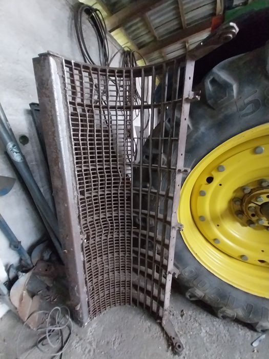 Osłony młucarni John Deere 2264