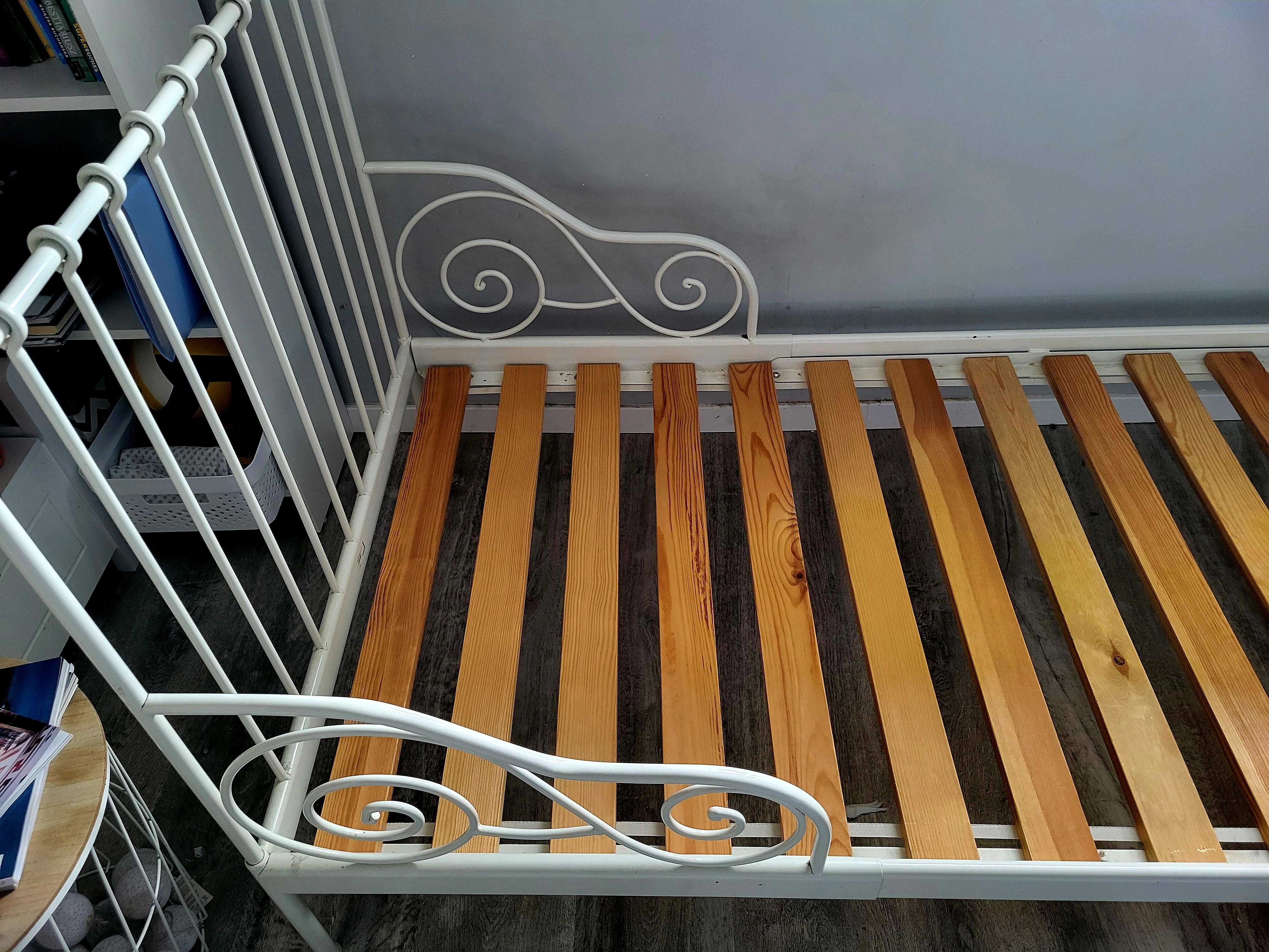 Łóżko IKEA MINNEN rosnące razem z dzieckiem, białe z materacem