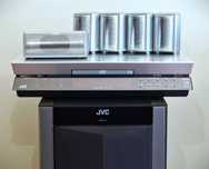Zestaw kina domowego JVC DVD Surround TH-A10R