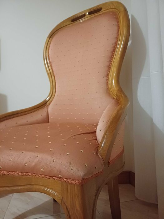 Cadeirão tecido rosa velho