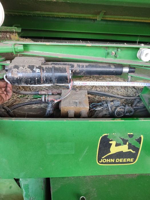John Deere 575/590 części