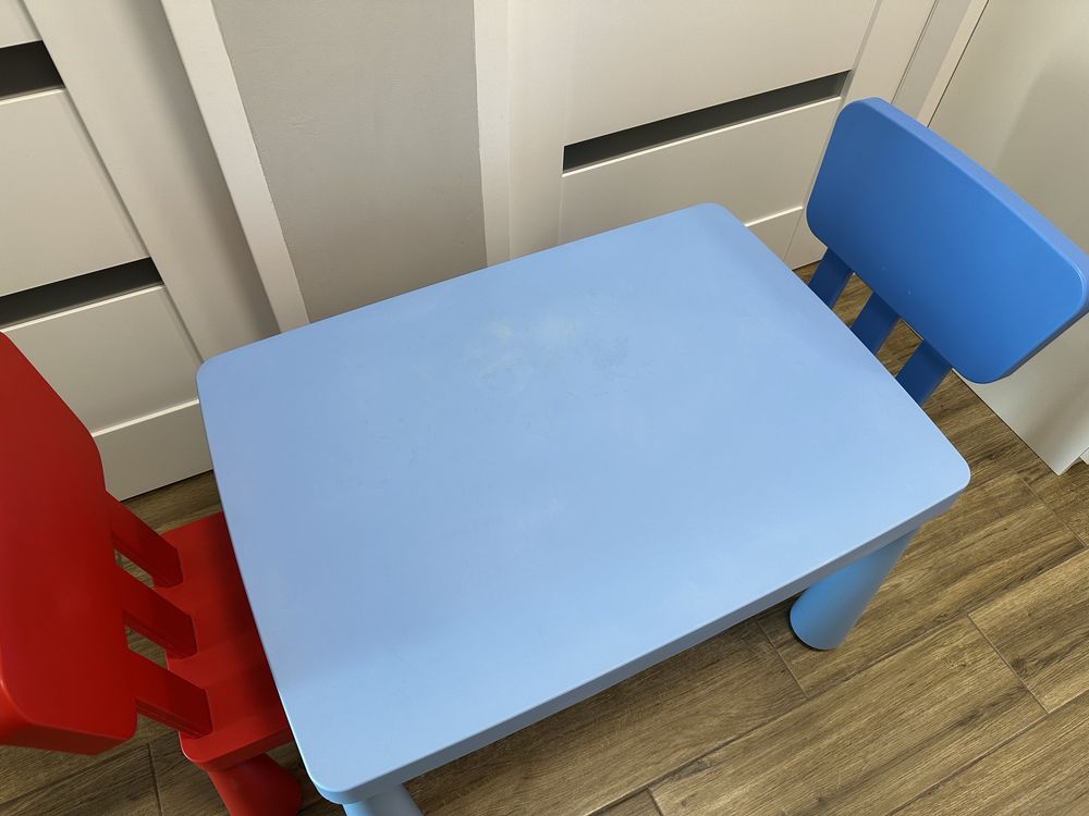 Zestaw ikea mamut stolik krzesełka