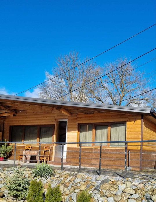 Будинок для двох та більше осіб, басейн з підігрівом! Чан, сауна.