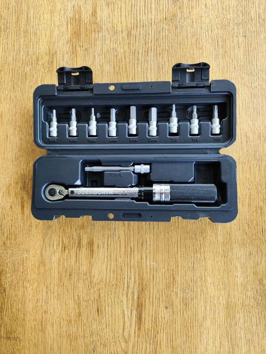 Jobsworth Pro вело набір динамометричний ключ з насадками