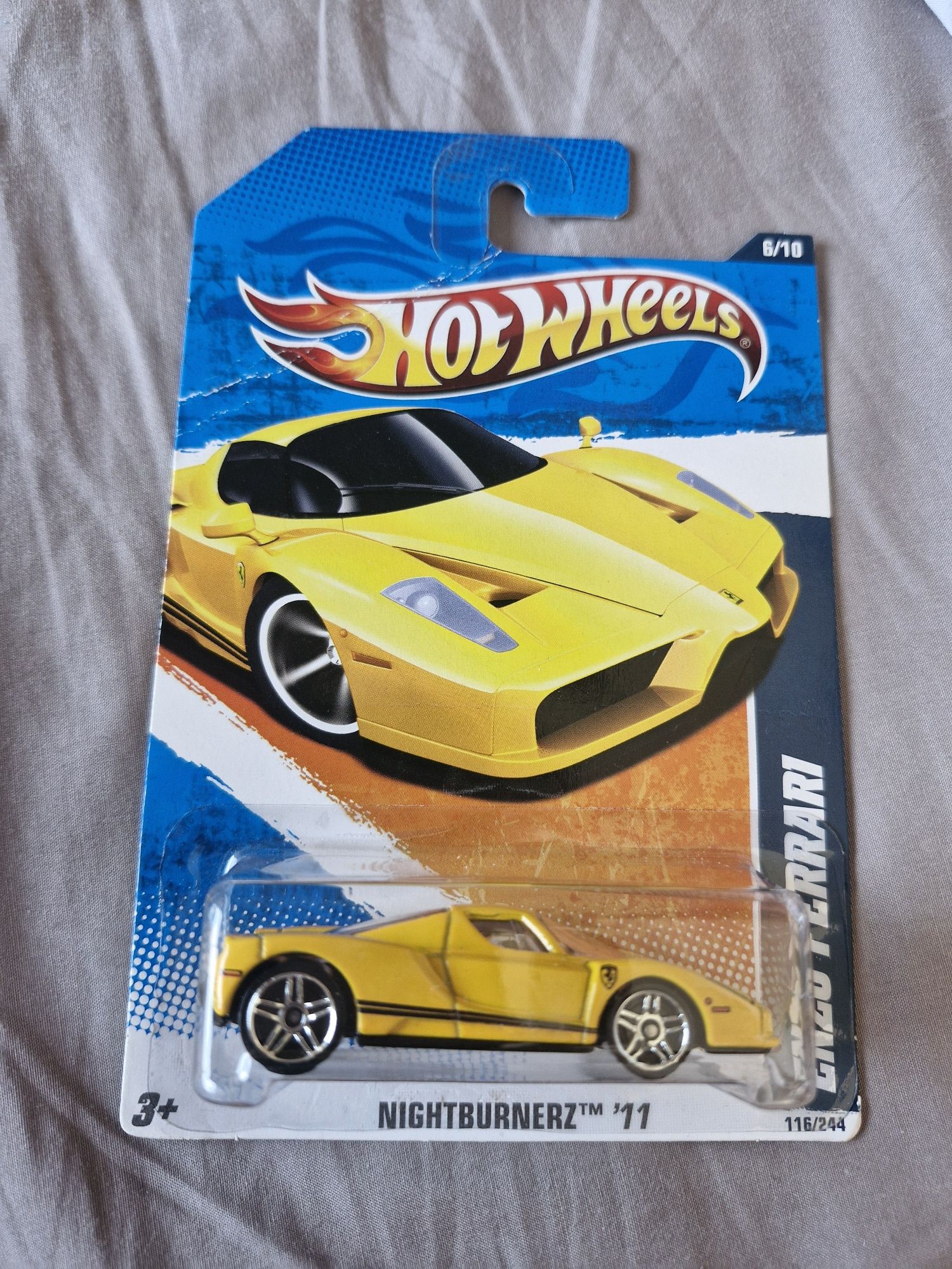 Hot Wheels Ferrari Enzo Nightburnerz 2011