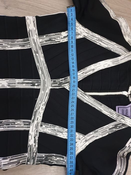 Бандажное платье