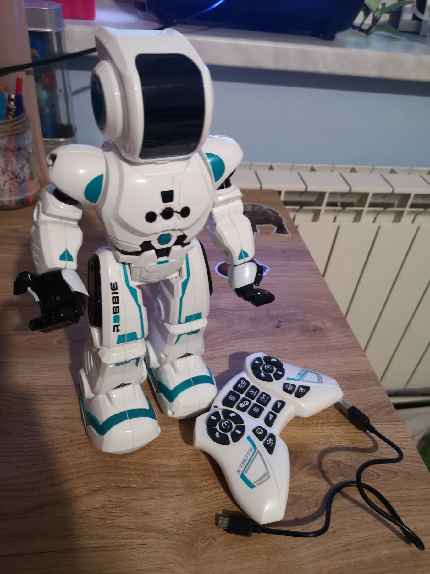 Robot Robbie xtbots