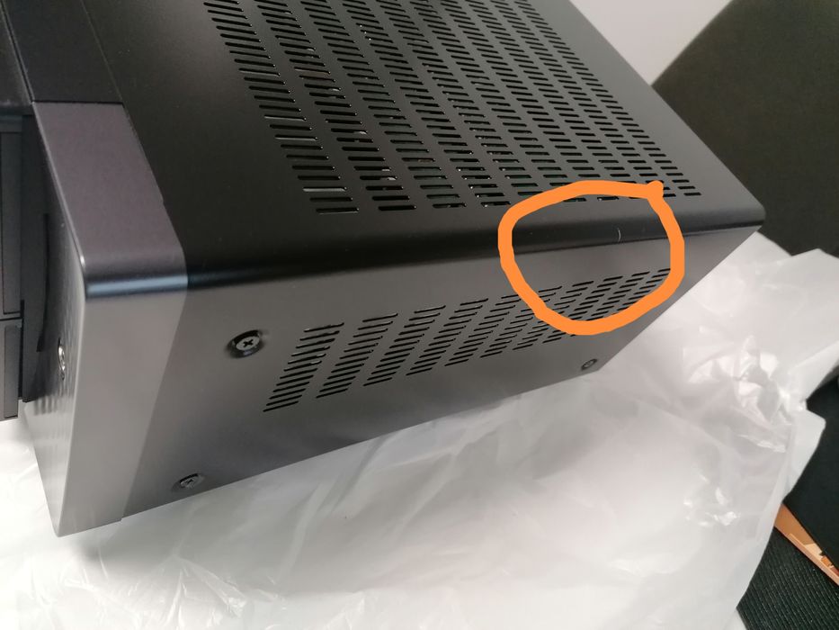 Amplituner MARANTZ  CINEMA 40.