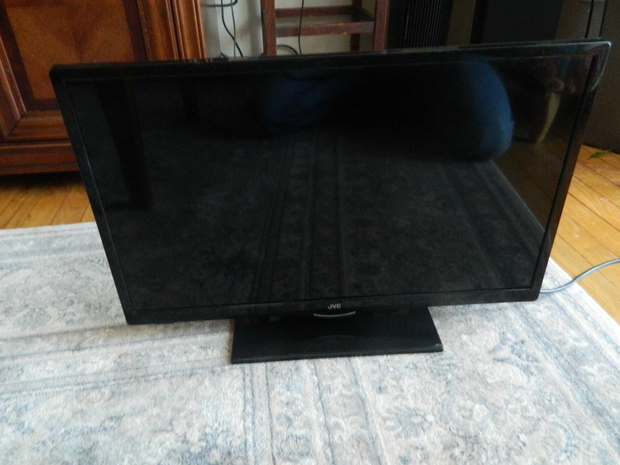 Telewizor JVC LT-24