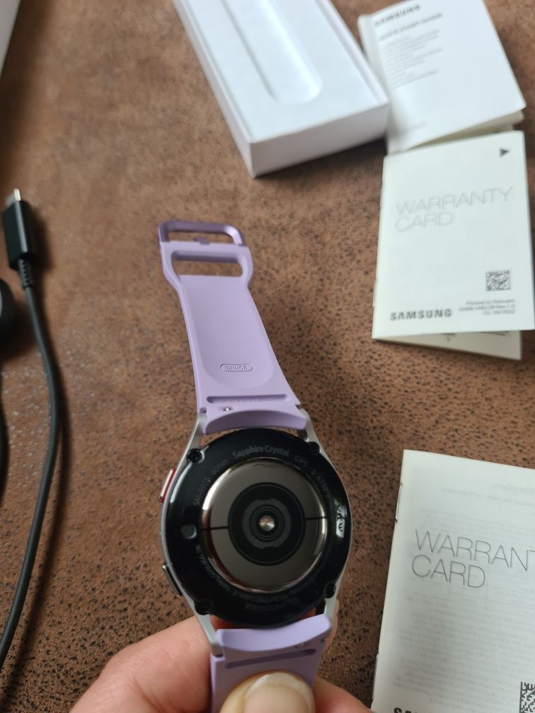 Смарт-часы Samsung Galaxy Watch 5 40mm, Новые, куплены в Европе