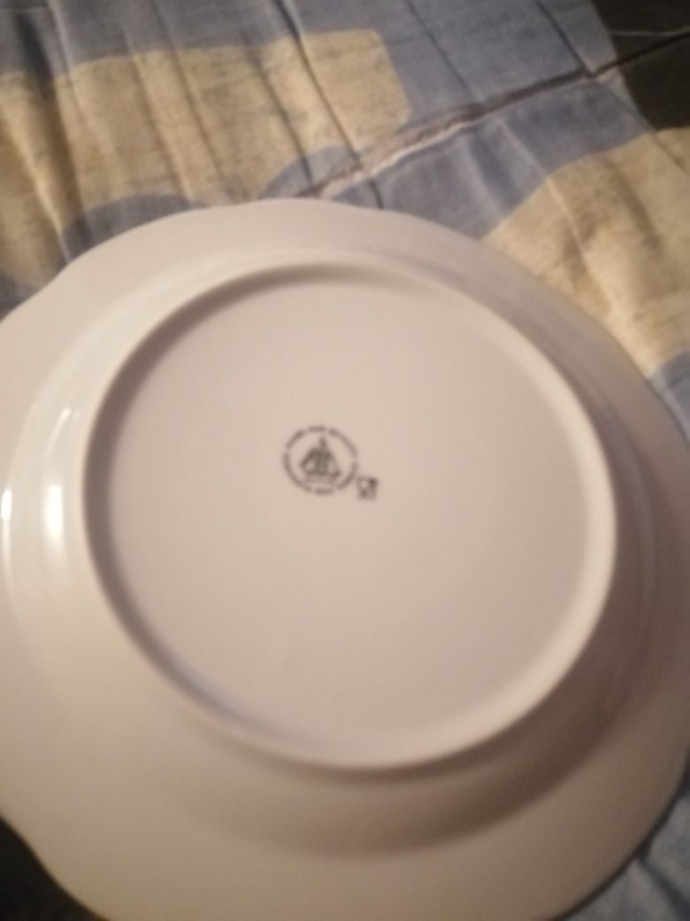 Prato raso | AIC (Made in China)