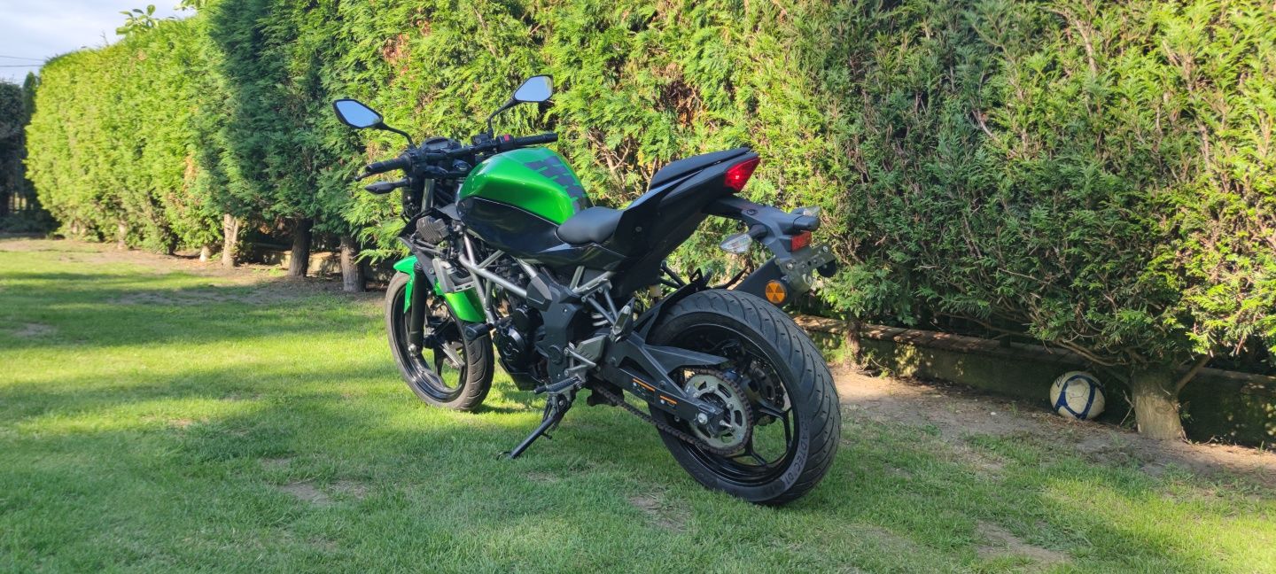 2021 Kawasaki Z125 bez owiewek bocznych