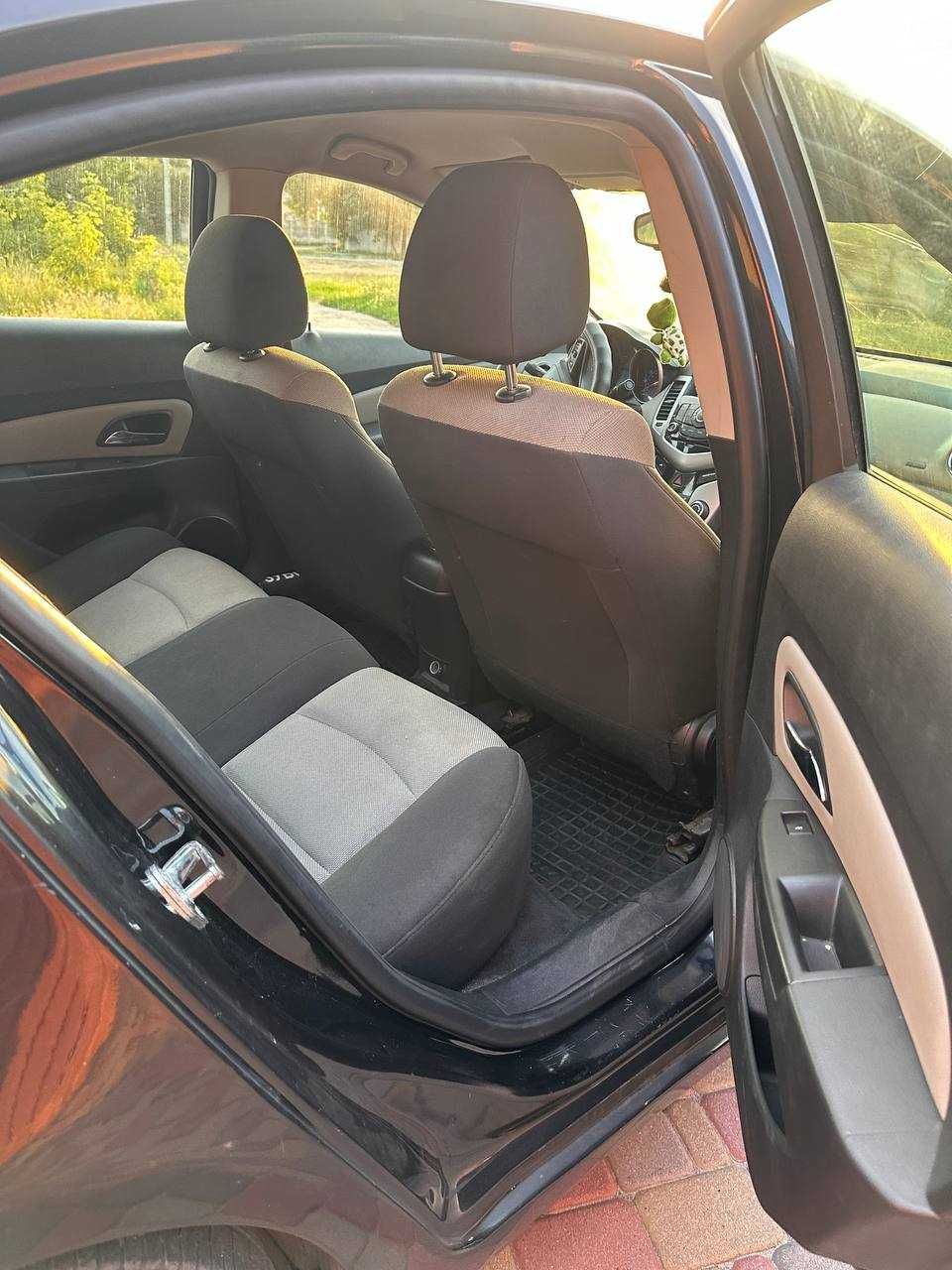 Chevrolet Cruze 2015  Автомат  Обслужен Без вложений