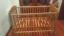 Cama de bebé marca Pueri