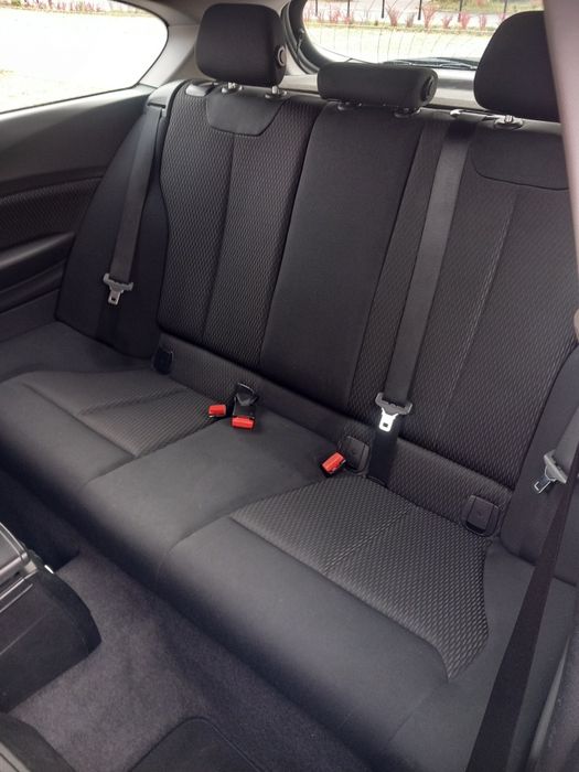 BMW 116i mineral-weiss metallic