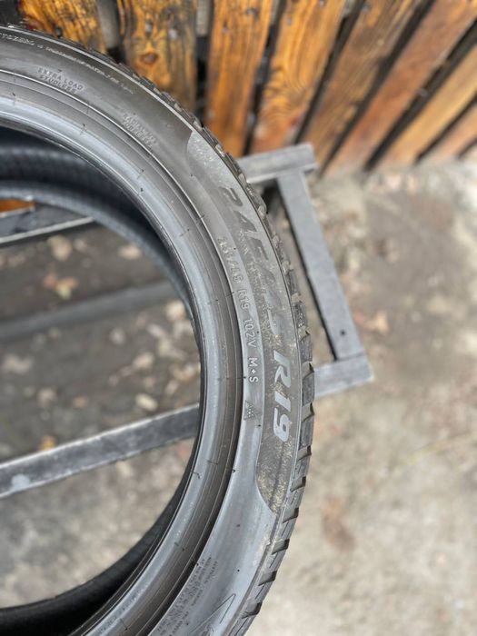 б/у шини 245/45 r19  Pirelli