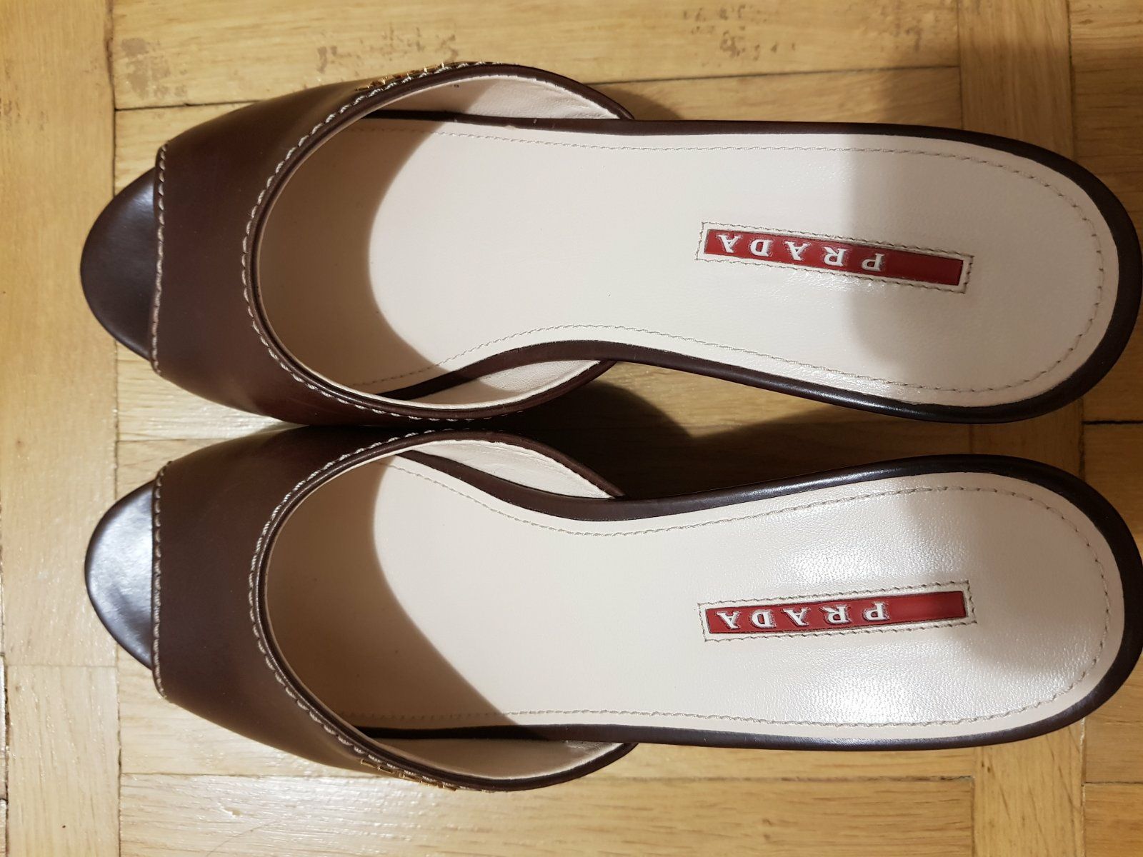 Prada шльопанцi, 39 р.