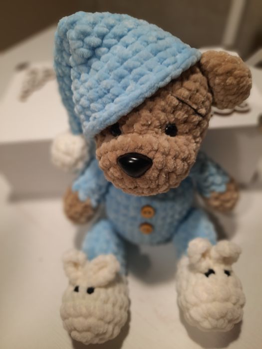 Miś robiony na szydełku amigurumi 27 cm