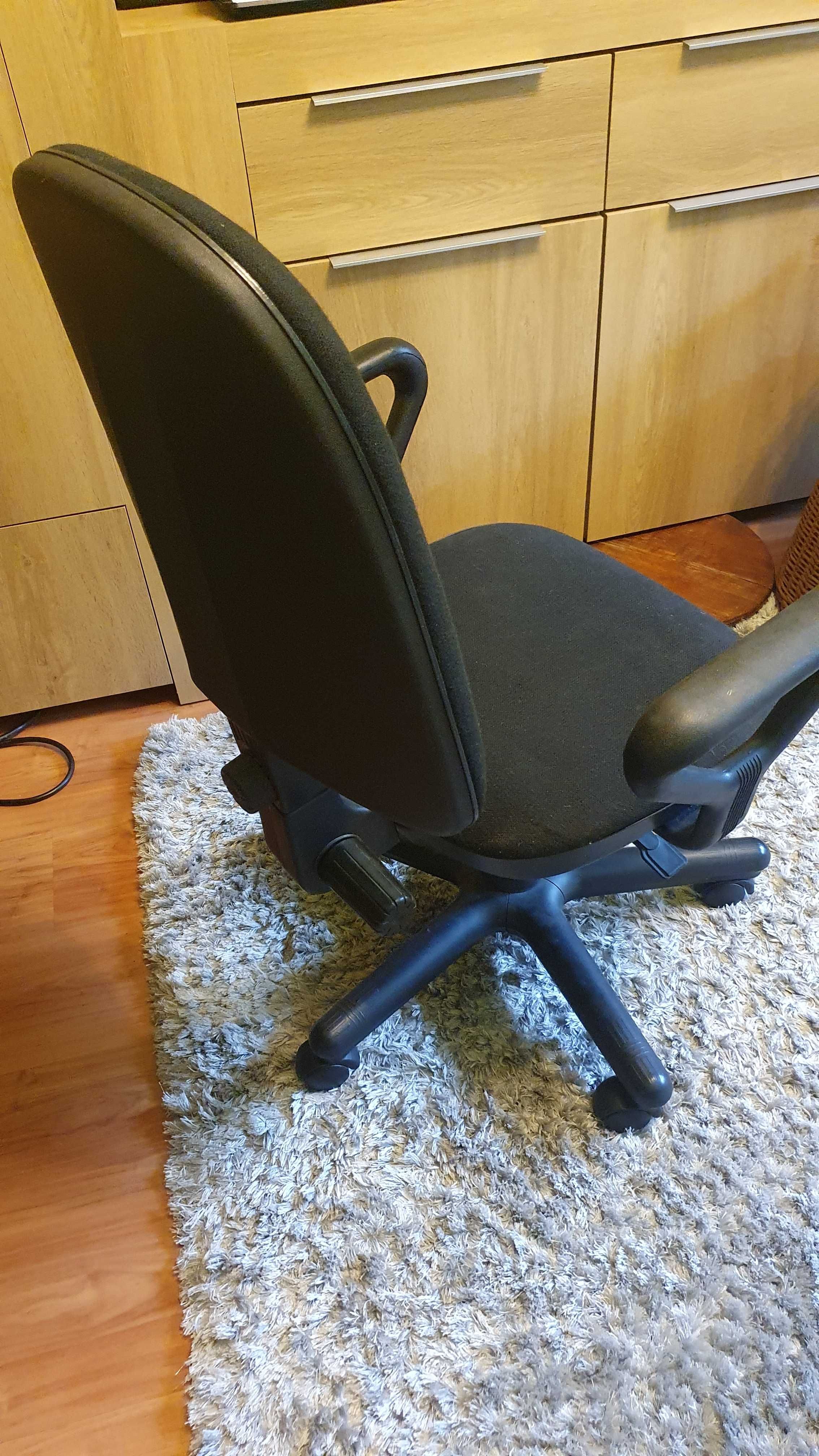 Krzesło biurowe, ergonomiczne z regulacją wysokości i oparcia