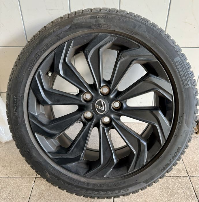 Koła Lexus UX 225/50/18 Pirelli SottoZero zimowe opony