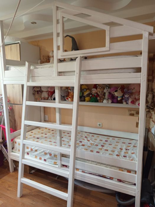 Двоярусне ліжко, ліжко дах, дом, двухповерхове