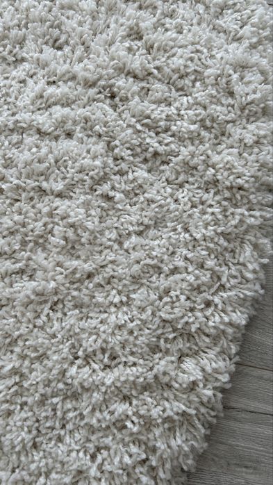 Круглий високоворсовий килим