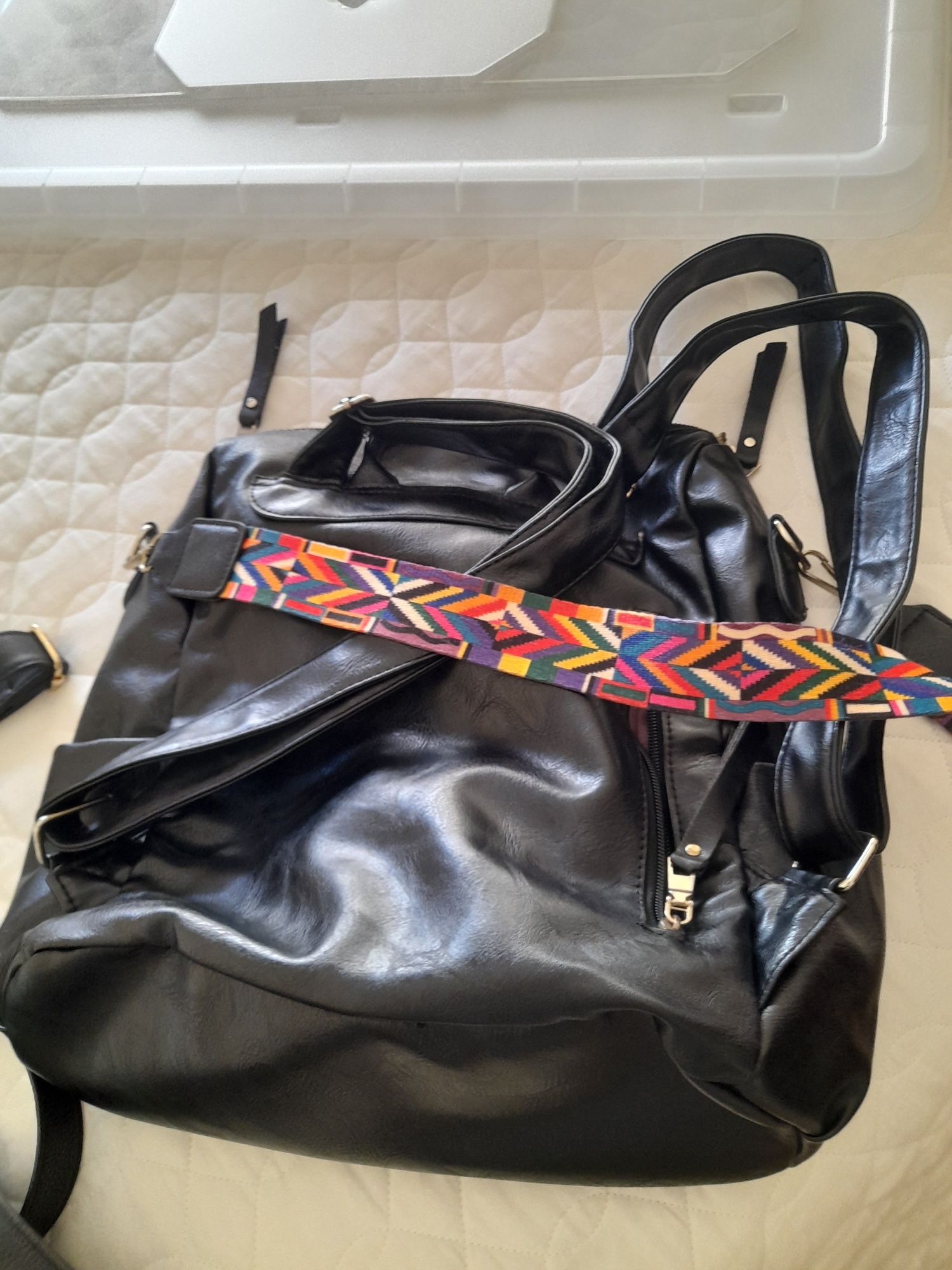 Mochilas Boas pretas