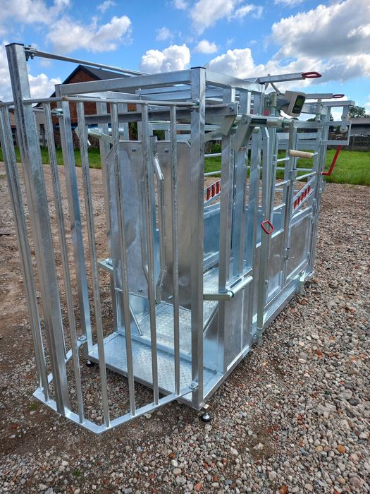 Poskrom dla bydla, waga zwezanie ścian