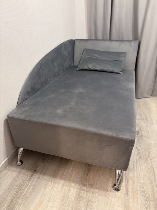 Диван (малютка) в ідеальному стані