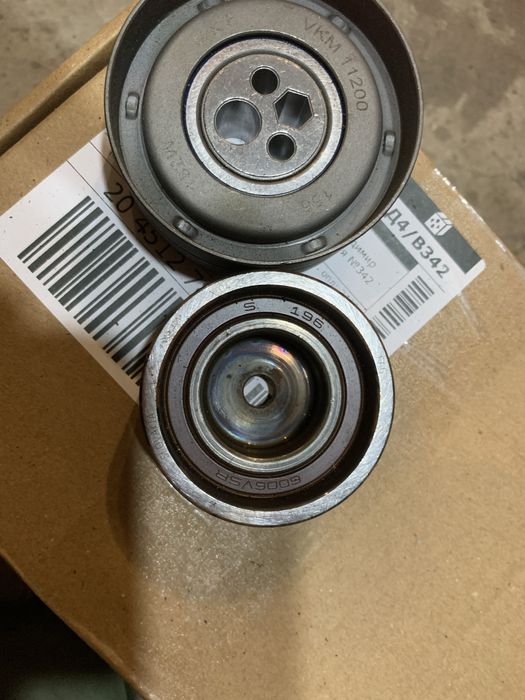 ролики ремня ГРМ Audi 2.6-2.8AAH