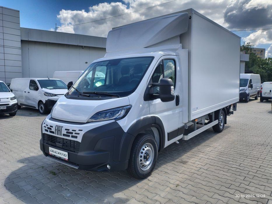 Fiat Ducato  Seria 2 2.2D 180KM 3.5 t Kontener 8EP z windą BAR, 2025r.