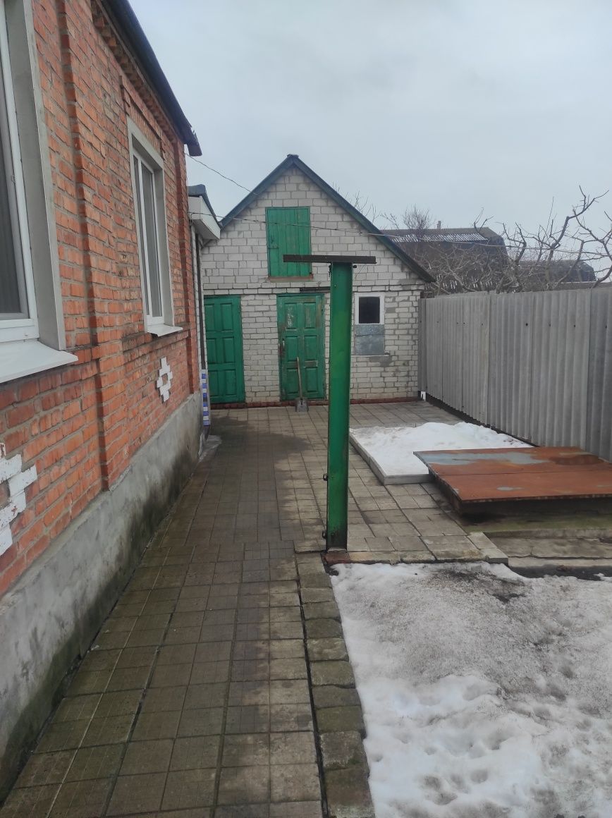 Продам будинок в м, Мерефа.