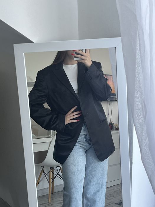 Elegancka czarna marynarka made in italy