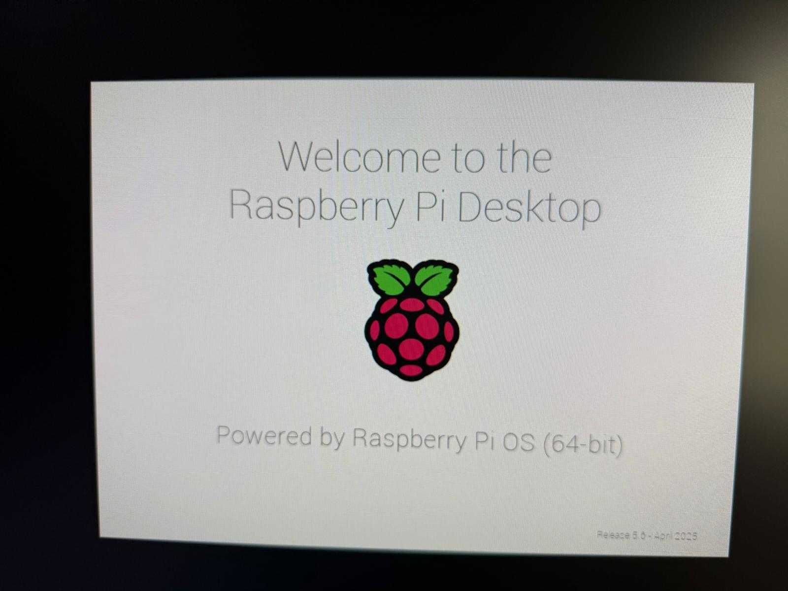 Raspberry Pi 400 4 GB em excelente estado, como novo.