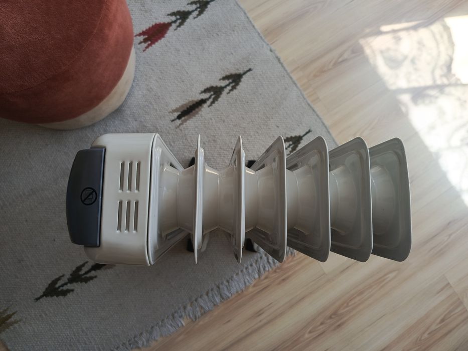 Polski grzejnik elektryczny olejowy Novoterm 1500W
Model - Ray 1507