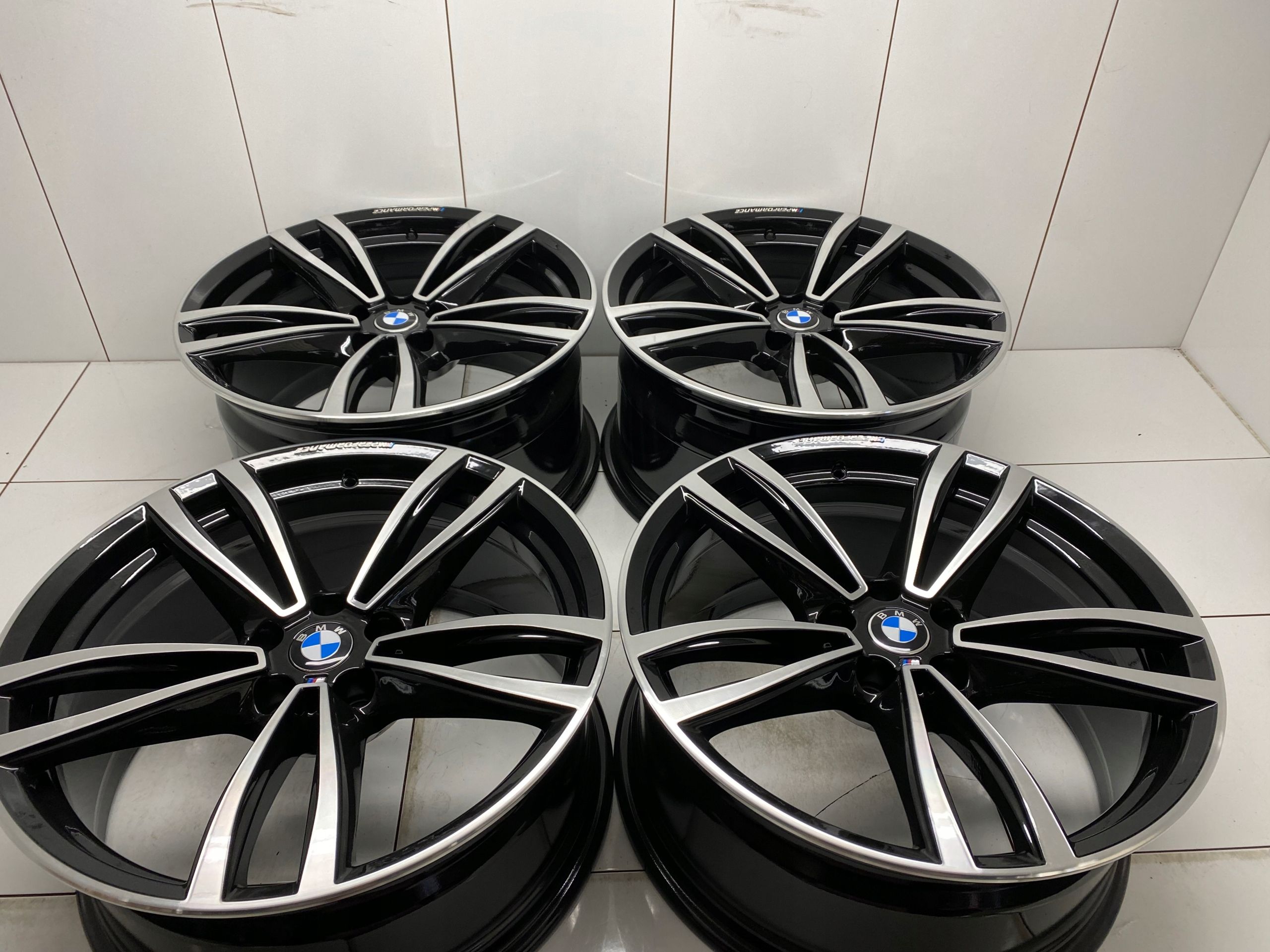 Felgi 19 BMW G11 G30 X3 G01 m Pakiet Performance Ideal