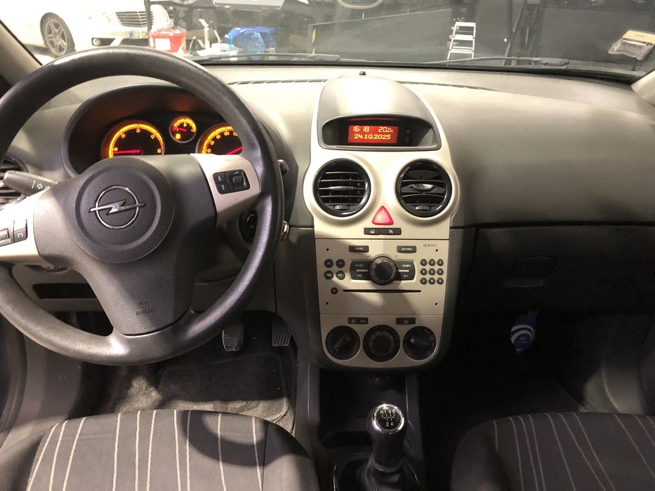 Opel corsa 1.3 cdti 170.000km