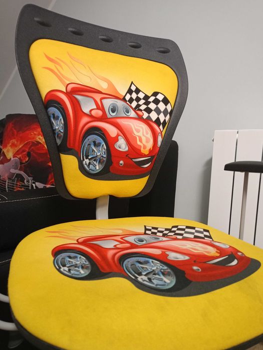 Krzesło obrotowe dla chłopca